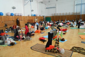 Den s jógou v Ostravě 10.11.2012