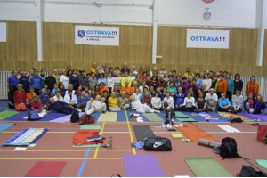 Den s jógou v Ostravě 2015
